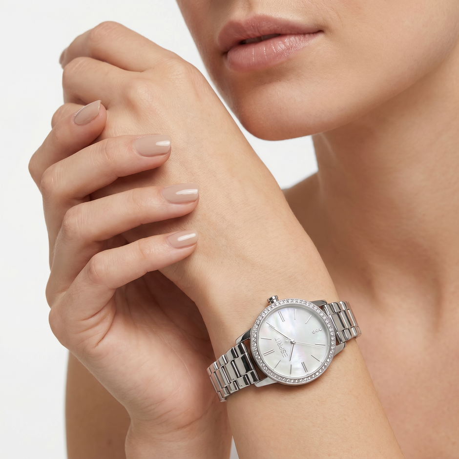 Women Corynn Watch